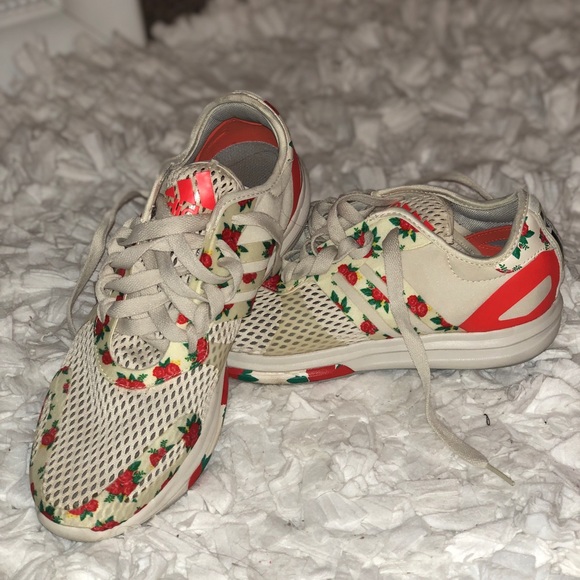 🌹Adidas Stellasport mesh rose floral sneakers - Picture 7 of 8